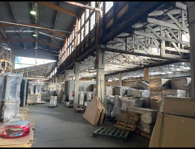 16,000M² WAREHOUSE TO LET IN INDUSTRIA
